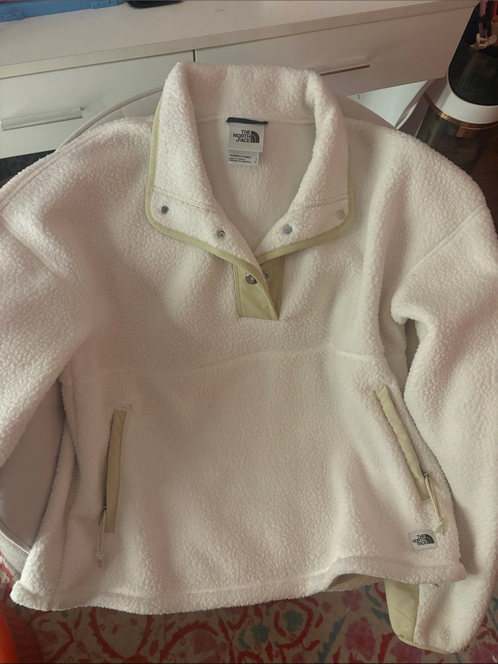 The North Face Women’s Cream Sherpa Snap Pullover Jacket